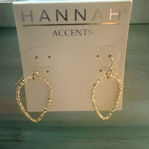Hannah Jewelry - 🌸4 for $10 NWT Hannah Gold-Toned Textured Oval Earrings